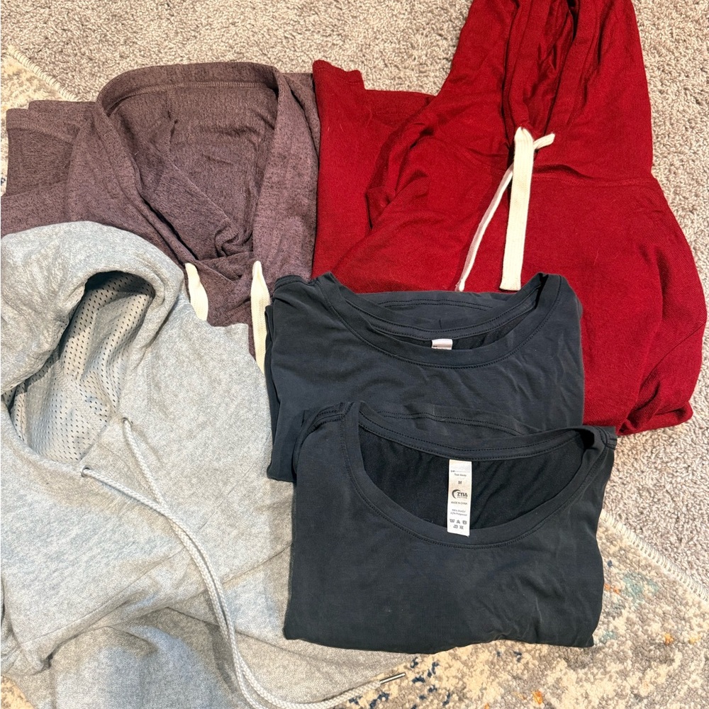 LOT of 5 ZYIA Tops-size S and M - Picture 2 of 2